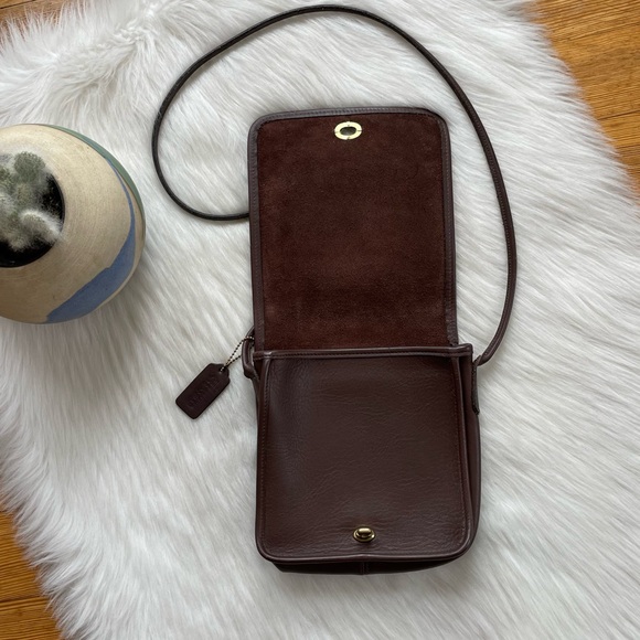 Coach vintage compact pouch crossbody leather bag - Picture 7 of 12